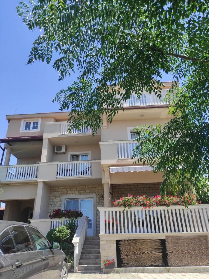 Apartments Filipovic بيوغْغاد نا موغو المظهر الخارجي الصورة